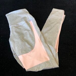 Chic Grey/Blush Workout Leggings